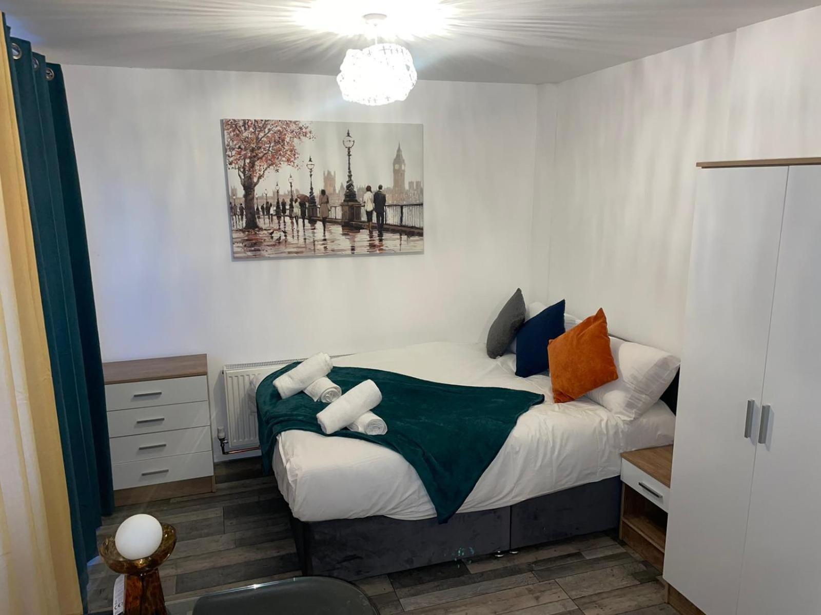 Private Room In London Enfield With Parking Exteriér fotografie