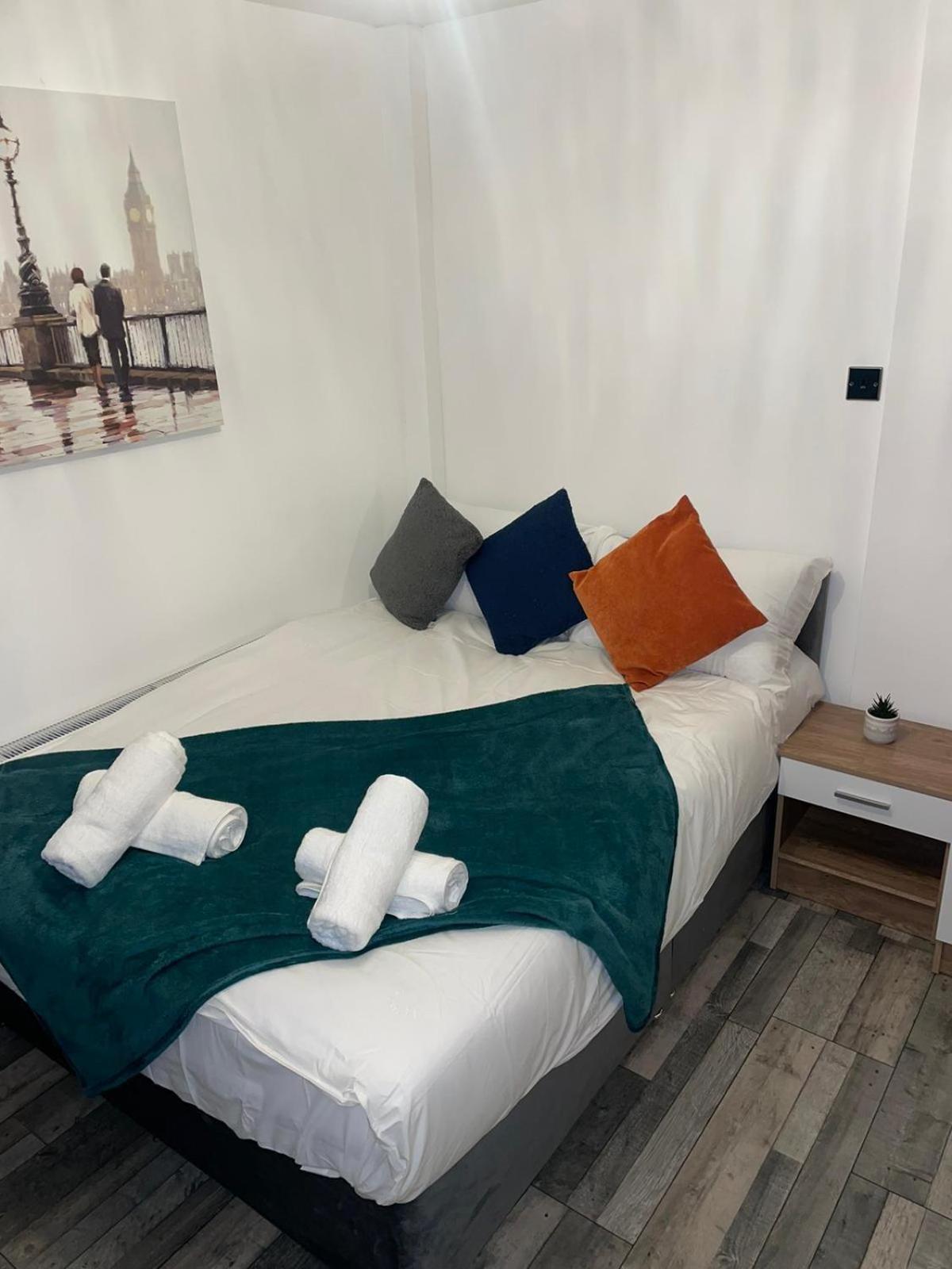 Private Room In London Enfield With Parking Exteriér fotografie